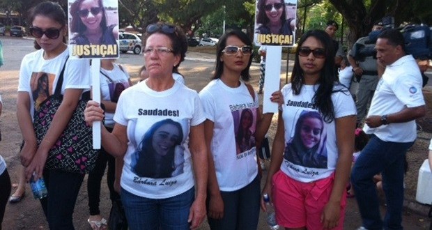 Manifestação cobra resposta sobre série de mortes de mulheres em GO