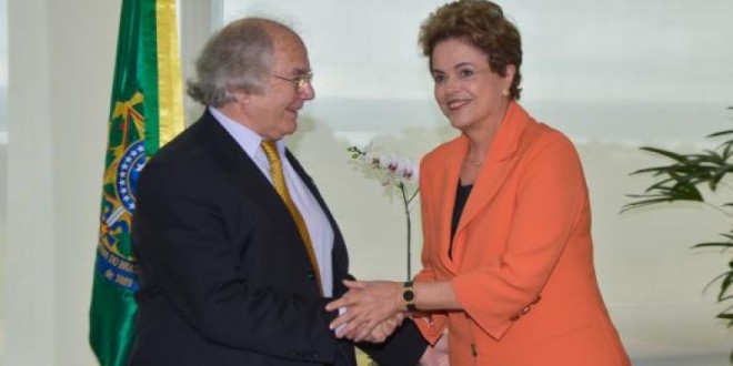 Nobel da Paz diz que impeachment de Dilma é golpe de Estado