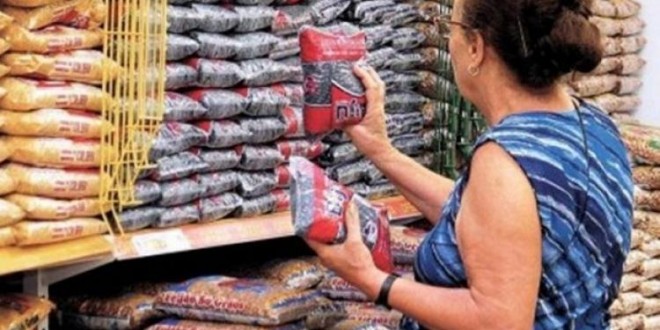 Clima já afeta feijão e preços disparam o prato típico do Brasil perece ouro