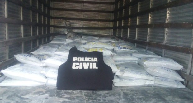 Polícia Civil apreende sacos de sal para bovinos com suspeita de adulteração