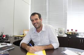 prefeito Renato de Castro leva diversos benefícios para Juscelândia durante mutirão