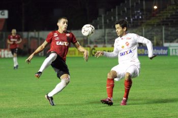 Vila Nova é goleado pelo Brasil-RS no Bento Freitas