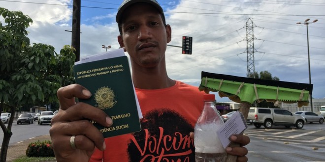 Fugindo da crise na Venezuela, imigrantes tentam emprego em RR e pedidos de carteira de trabalho disparam