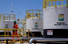 elevou  preço dos combustíveis, Petrobras anuncia reajuste de 6,9% para gás de cozinha a partir de sábado