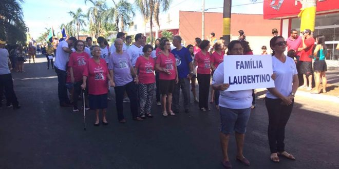 Familiares de Laurentino Martins são homenageados durante desfile de 7 de Setembro