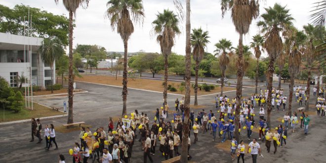 Grande caminhada marca o encerramento da campanha do Setembro Amarelo em Goianésia
