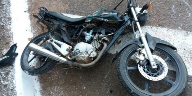 Adolescente morre após chocar moto contra mureta na BR-414, Niquelândia