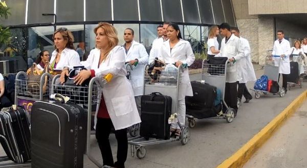 Ministério lançará edital para repor vagas de médicos cubanos