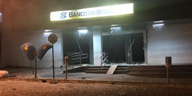 Agências bancárias são atacadas durante a madrugada em Itaberaí e Mozarlândia