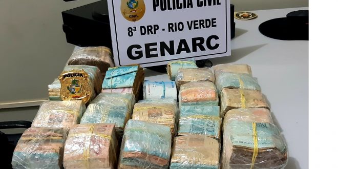 Polícia Civil cumpre mandado e apreende mais de R$ 200 mil em Rio Verde