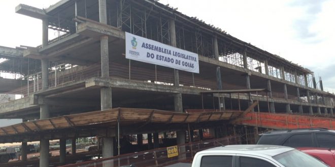 TCE aponta: Goiás é sexto no Brasil em obras paralisadas; São 116