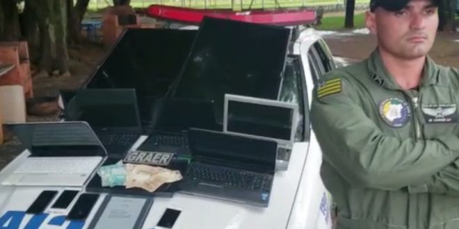 Homem é preso suspeito de arrombar carros de luxo para furtar objetos e vender na internet, em Goiânia