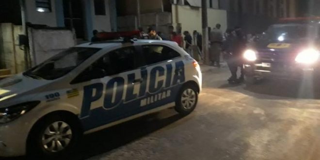 Polícia Militar acaba com festa regada a bebidas, drogas e som alto em Rialma