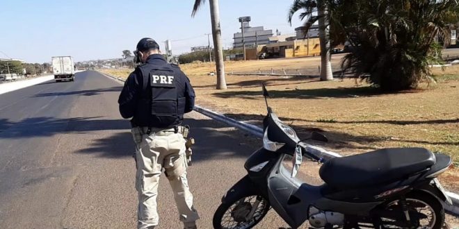Com 120 infrações em um ano, motociclista acumula R$ 35 mil em multas e tem motocicleta apreendida, em Rio Verde