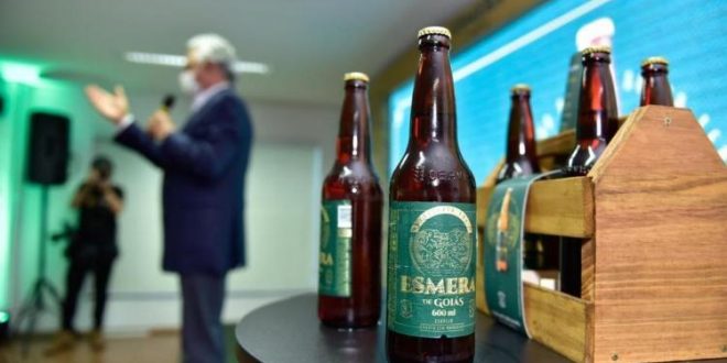 Caiado celebra lançamento da cerveja regional Esmera, feita por goianos e para goianos