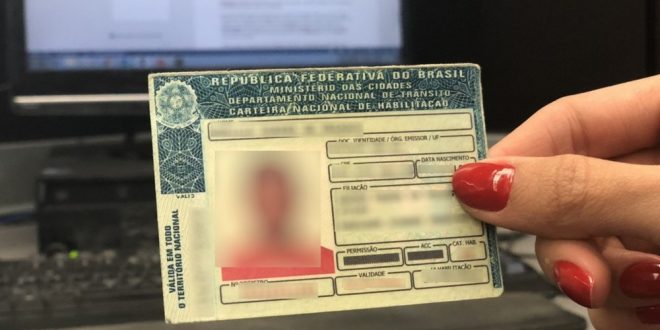 Detran divulga nomes de mais 1,6 mil aprovados para receber CNH social em Goiás; veja lista