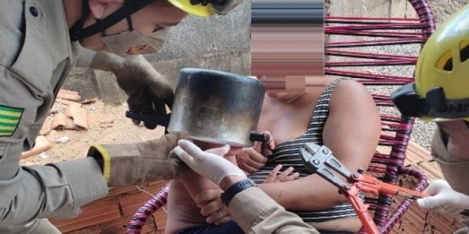 Bombeiros retiram panela de pressão da cabeça de criança em Carmo do Rio Verde