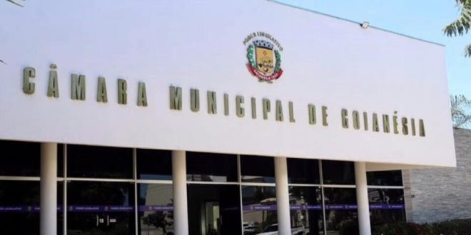Câmara de Goianésia divulga edital de concurso com 12 vagas e salários de até R$ 3,6 mil
