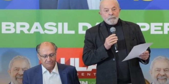 Lula prorroga isenção do imposto de combustível por mais 60 dias