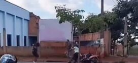 Homem flagra esposa com amante na moto que ele deu de presente no Dia das Mães