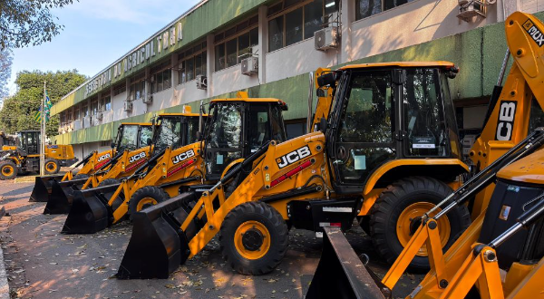 Governo de Goiás destina R$ 7,8 milhões em máquinas para 14 municípios