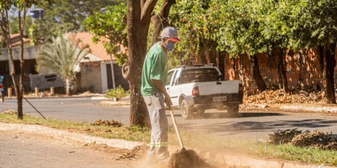 *Renato de Castro anuncia suspensão de contrato da limpeza urbana com foco em melhoria de serviços e economia de R$ 4 milhões anuais*