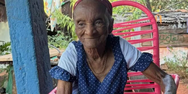 Do forró ao cuidado com os animais: ‘Vovó Joaninha’ completa 109 anos e inspira as novas gerações