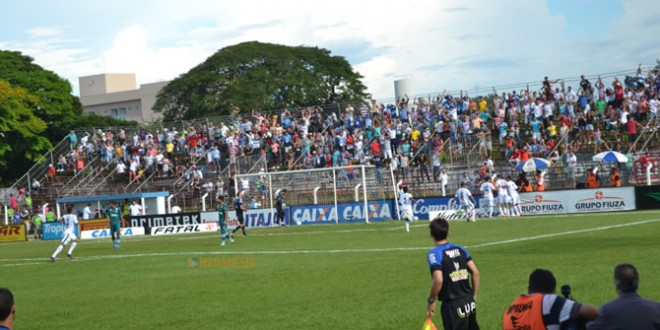 Prefeitura e Goianésia Esporte Clube acertam parceria para o campionato Goino2015