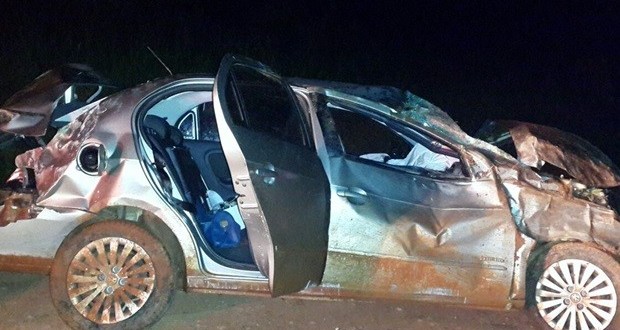Suspeitos de assalto sofrem acidente durante fuga pela BR-070, em Goiás