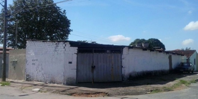 Dono de imóvel tenta enterrar inquilino no meio de entulhos