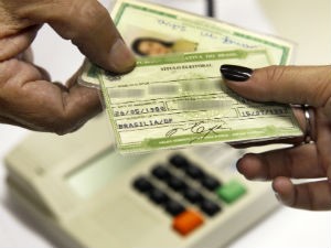 Quase 59 mil pessoas podem ter o título de eleitor cancelado em Goiás