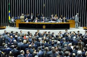 Câmara dos deputados decidiu sobre cinco temas em primeira semana de votações da reforma política