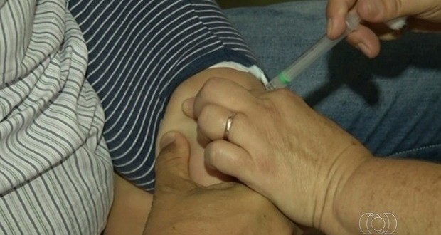 Seis vacinas estão em falta ou com estoque baixo em Goiânia e Anápolis
