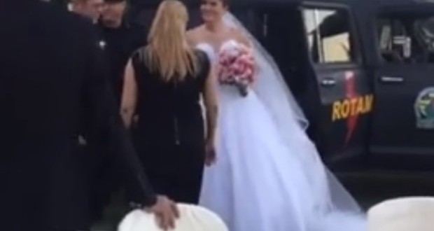 carro da Rotam de Goiás leva noiva a casamento