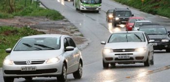Prazo para condutores se adaptarem à “Lei do Farol” termina neste domingo (20)