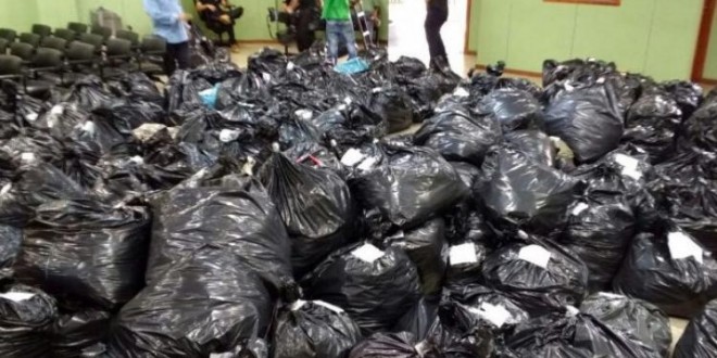 Um milhão em roupas falsificadas são apreendidas em Jaraguá