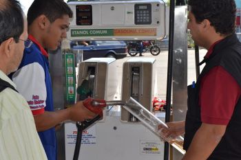 Divulgada lista de postos com combustíveis adulterados