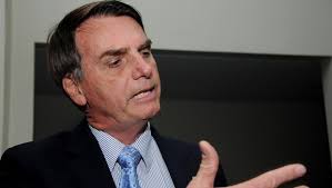 ‘Quero crer que Moro não me reconheceu’, diz Bolsonaro