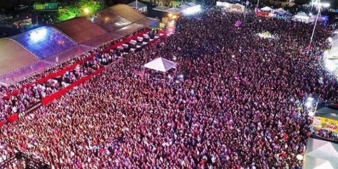 Mais de 30 mil pessoas estiveram na noite deste 07 de Setembro no Goianésia Mix Festival