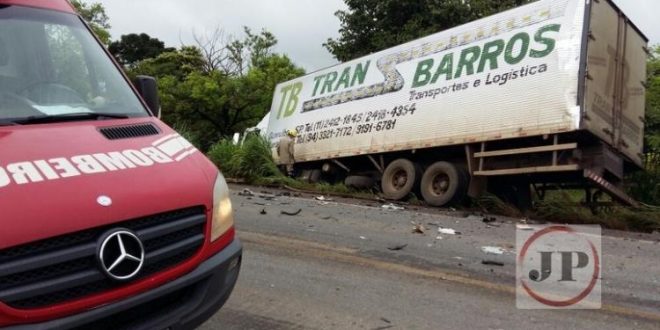 Acidente grave na BR- 153 em Uruaçu deixa uma pessoa morta