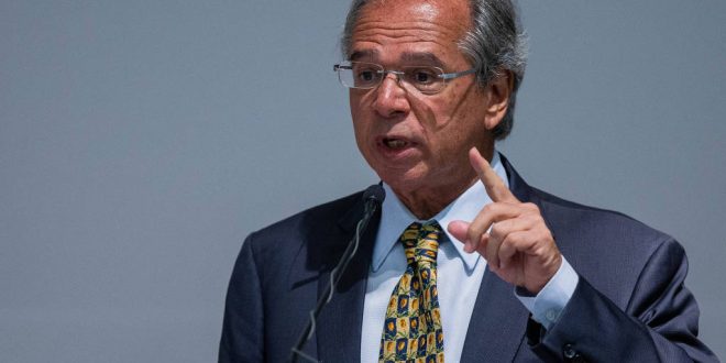 Se reforma da Previdência não passar, caminho é desvincular gastos, diz Guedes