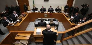 Em decisão unânime, 5ª Turma do STJ mantém condenação de Lula e reduz pena para 8 anos e 10 meses