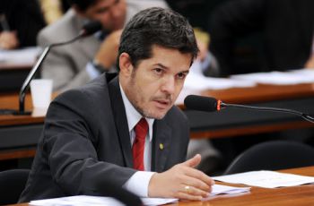 Policiais Civis acusam delegado Waldir de traição que rebate: “ingratidão”