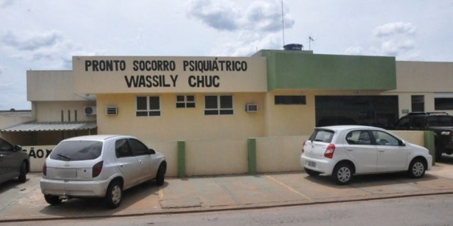 Paciente pega arma de agente penitenciário e faz disparos dentro de pronto-socorro psiquiátrico