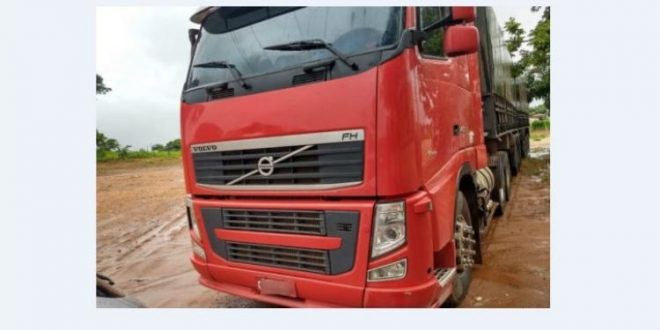 Caminhão roubado no Tocantins é recuperado em Uruana