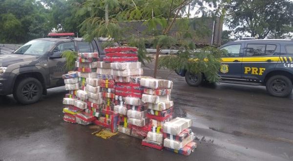 Meia tonelada de maconha é apreendida na BR-153
