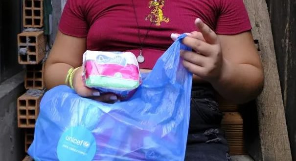 Para erradicar ou suavizar os efeitos da chamada pobreza menstrual, Ceará anuncia isenção de ICMS sobre absorventes íntimos
