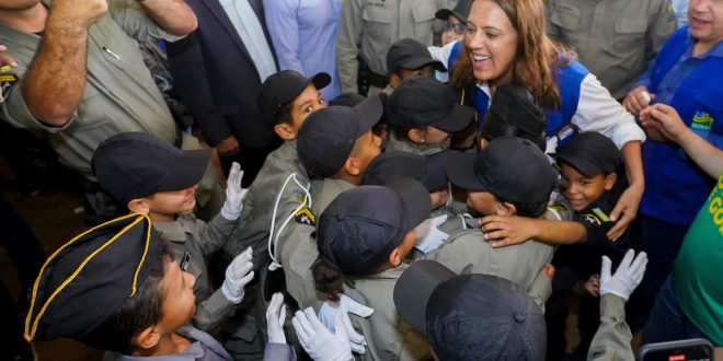 “Caiado tem respeito, amor e trabalha pelos goianos no Entorno”, diz Gracinha Caiado em Valparaíso em mais uma ação do Goiás Social