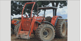 Trator é furtado da fazenda Santana em Uruaçu,