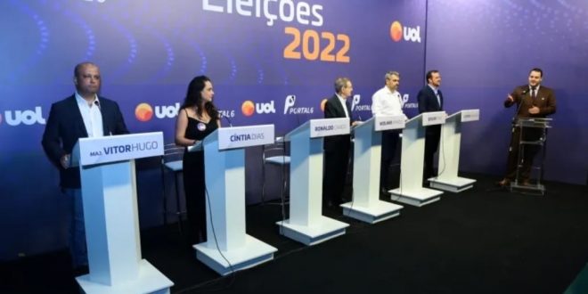 Candidatos lamentam ausência do governador Ronaldo Caiado em primeiro debate das eleições
